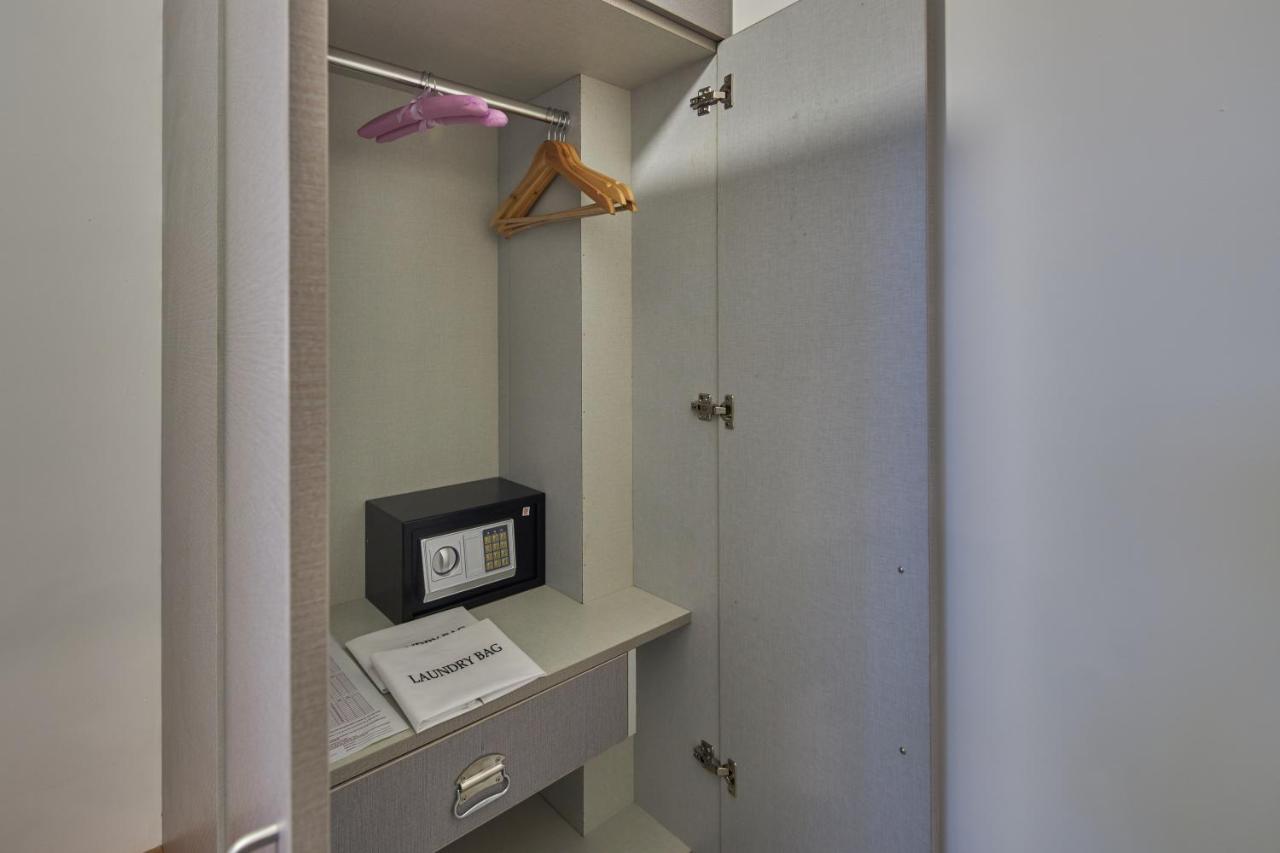 Regenta Inn 4Th Block Koramangala העיר בנגלור מראה חיצוני תמונה