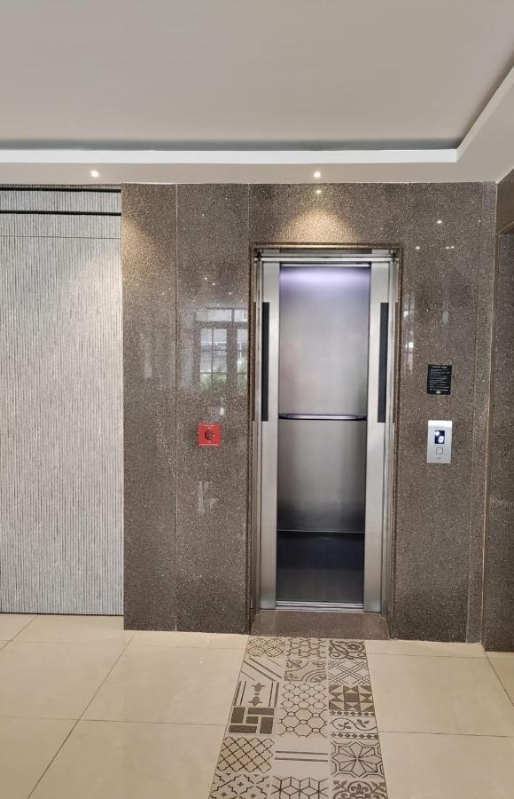Regenta Inn 4Th Block Koramangala העיר בנגלור מראה חיצוני תמונה